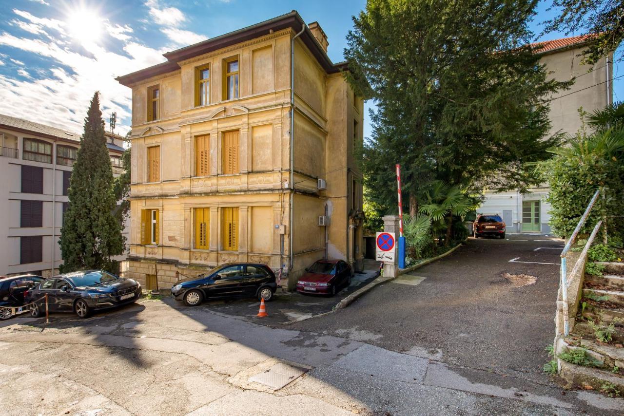 Apartment Adrija Опатия Экстерьер фото